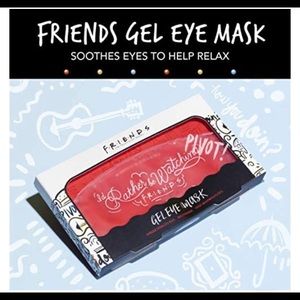 NWT ❤️ FRIENDS❤️ Gel Eye Mask